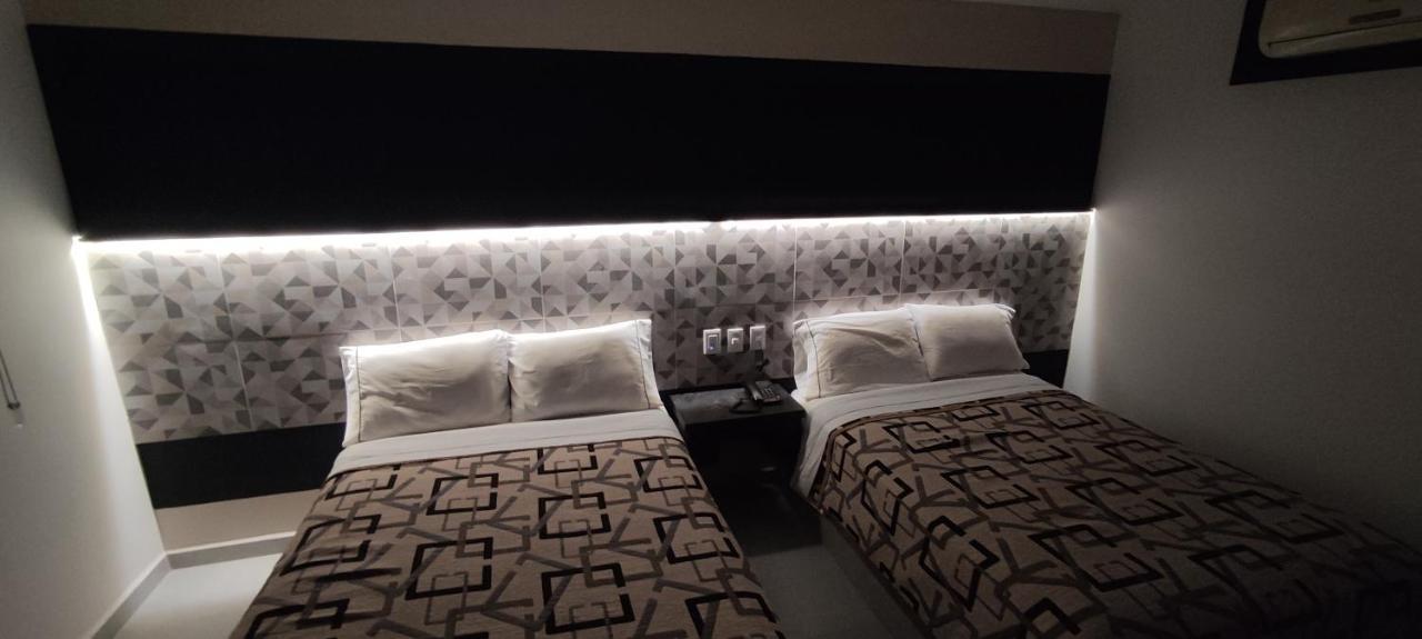 Hotel LaVid Aguascalientes Esterno foto